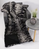 Kuscheldecke Premium Black Tiger